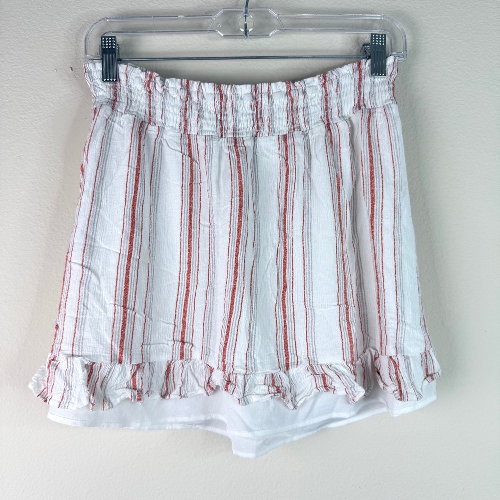 Paper Crane Shorts Women Medium White Red Striped Smocked Ruffle Beachy